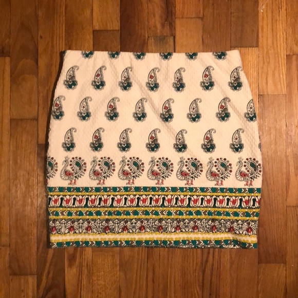 Patterned Chelsea & Violet skirt, size small - Picture 1 of 3